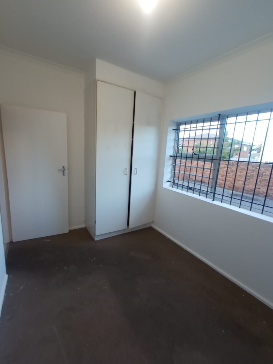 To Let 2 Bedroom Property for Rent in Protea Heights Western Cape